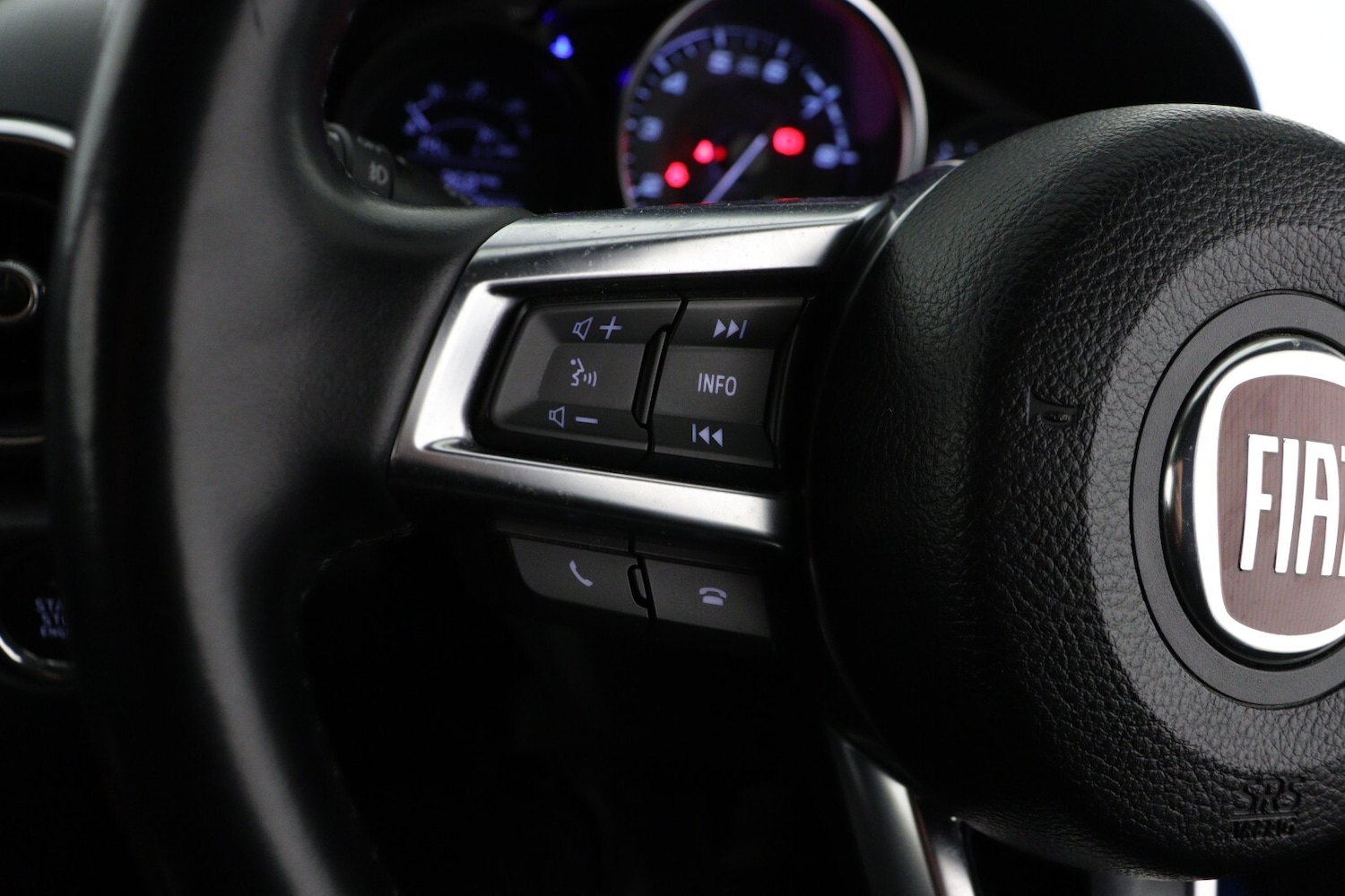 Used Fiat 124 Spider 2016 for sale - 76390200: Photo 20