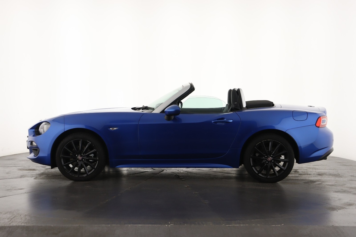 Used Fiat 124 Spider 2016 for sale - 76390200: Photo 8
