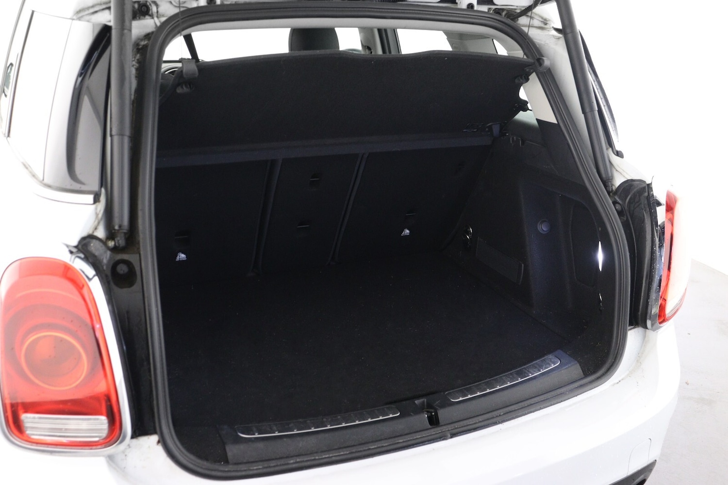 Used MINI Countryman 2019 for sale - 76872382: Photo 9