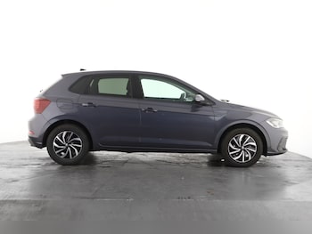 Used Volkswagen Polo 2023 for sale - 78080909: Photo