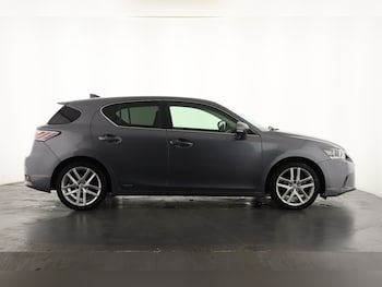Used Lexus CT 2016 for sale - 76390175: Photo