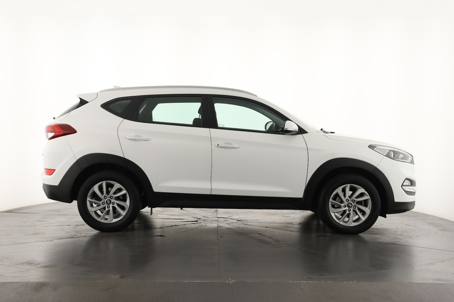 Used Hyundai TUCSON 2018 for sale - 76873968: Photo 4