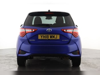 Used Toyota Yaris 2018 for sale - 76971239: Photo