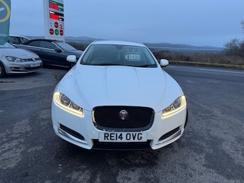 Used Jaguar XF 2014 for sale - 77093030: Photo