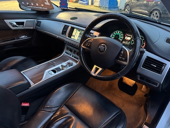 Used Jaguar XF 2014 for sale - 77093030: Photo