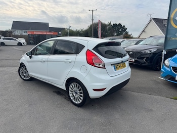 Used Ford Fiesta 2014 for sale - 76155050: Photo