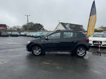 Used Dacia Sandero Stepway 2017 for sale - 74171110: Photo