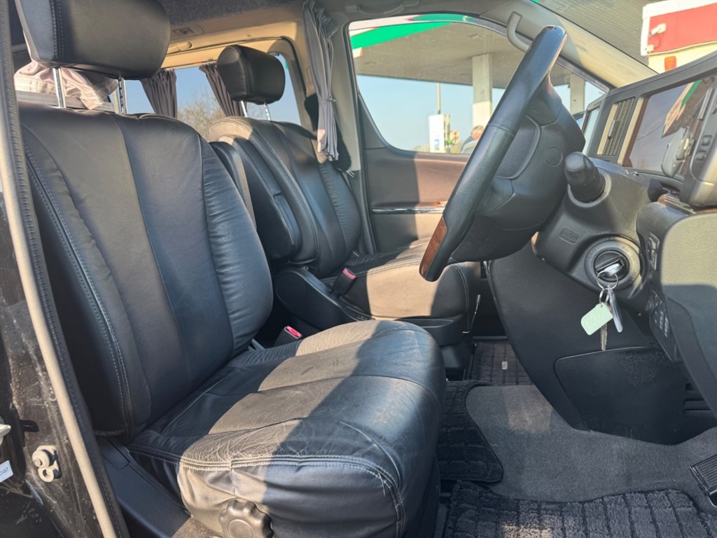 Used Nissan Elgrand 2021 for sale - 77321464: Photo 9