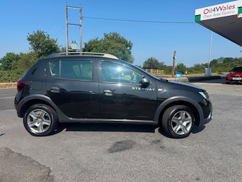 Used Dacia Sandero Stepway 2017 for sale - 79269514: Photo