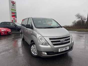 Hyundai i800 feature image