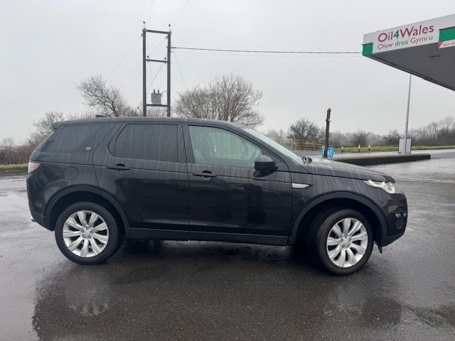 Used Land Rover Discovery Sport 2017 for sale - 77630983: Photo 5