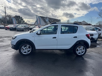 Used Dacia Sandero 2013 for sale - 77971958: Photo