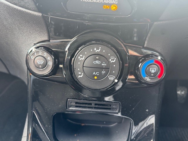 Used Ford Fiesta 2015 for sale - 77526450: Photo 17