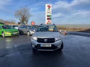 Used Dacia Sandero 2016 for sale - 77281368: Photo