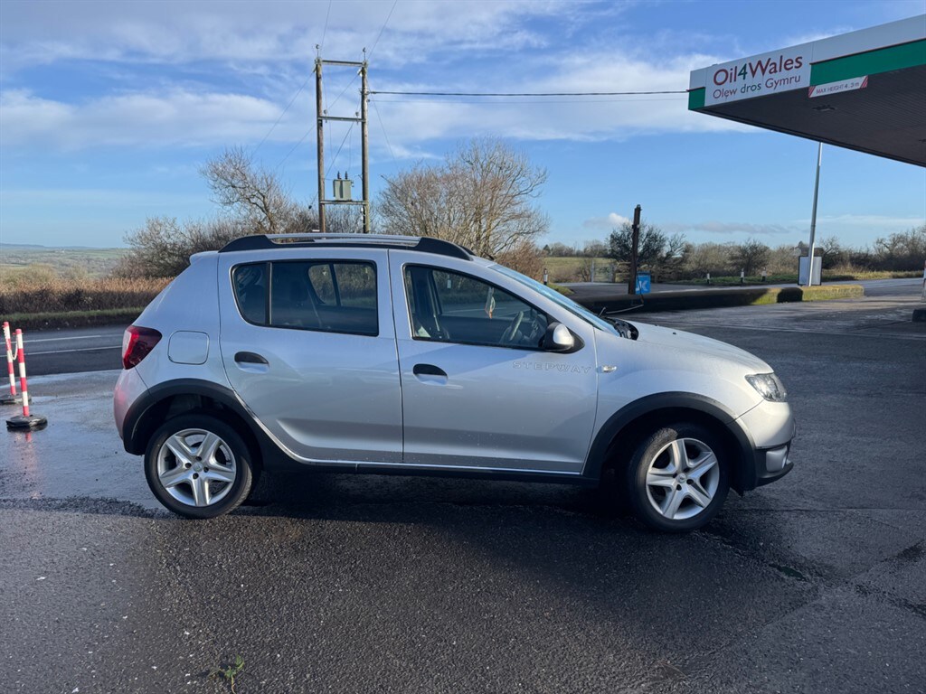 Used Dacia Sandero 2016 for sale - 77281368: Photo 4