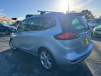 Used Vauxhall Zafira Tourer 2014 for sale - 77218947: Photo