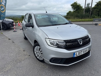 Used Dacia Sandero 2017 for sale - 76035913: Photo