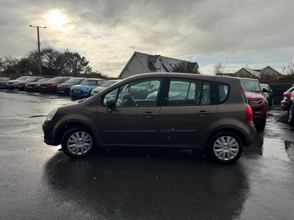 Used Renault Grand Modus 2011 for sale - 76438254: Photo 3