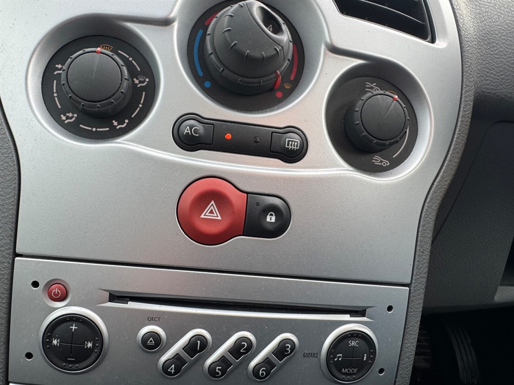 Used Renault Grand Modus 2011 for sale - 76438254: Photo 6