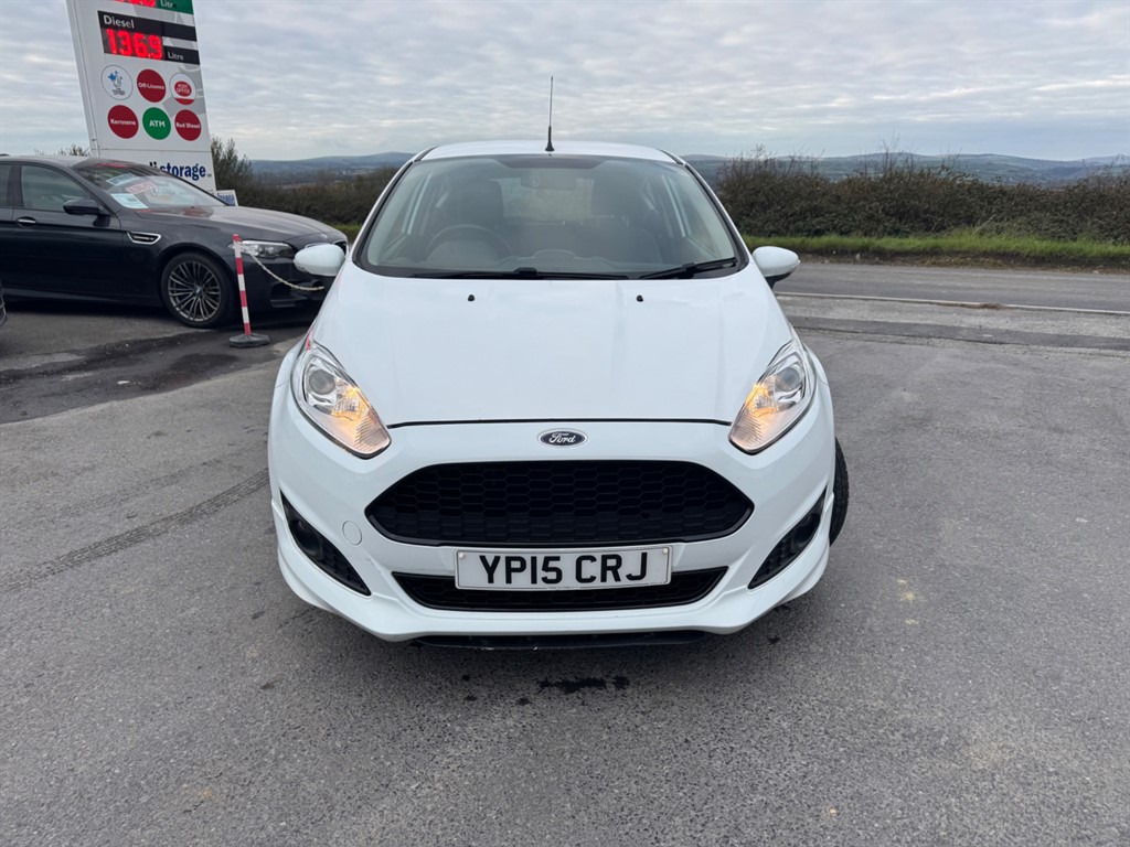 Used Ford Fiesta 2015 for sale - 76400917: Photo 3