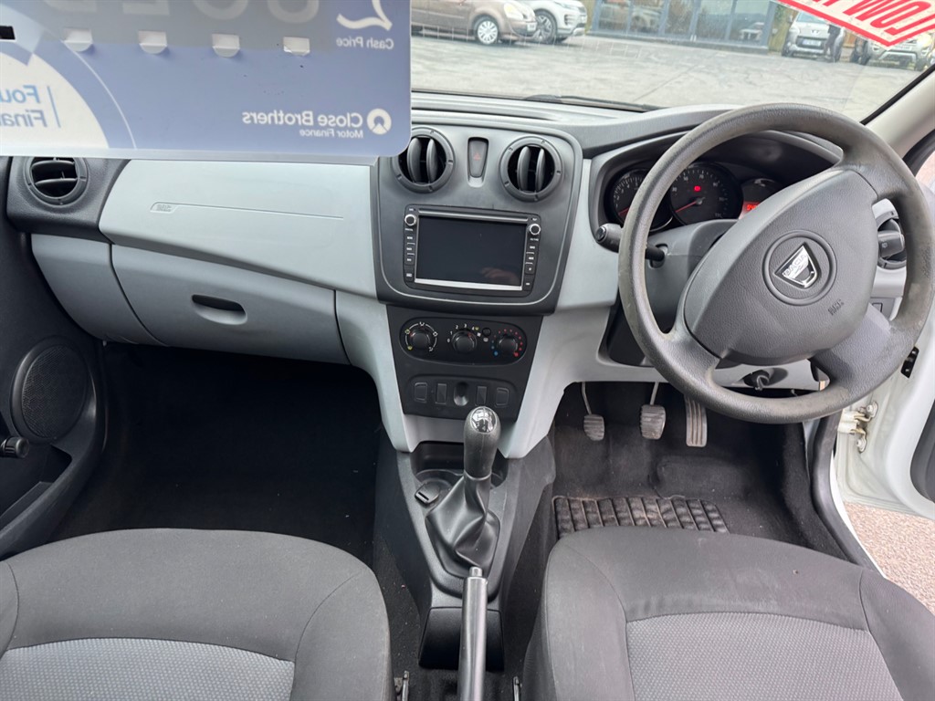 Used Dacia Sandero 2014 for sale - 77082864: Photo 11