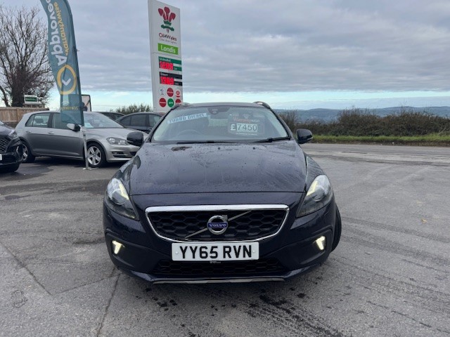 Used Volvo V40 2015 for sale - 76302529: Photo 6