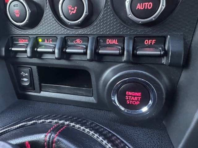 Used Toyota GT86 2012 for sale - 77281381: Photo 12