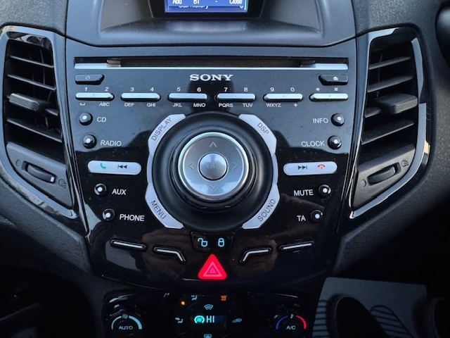 Used Ford Fiesta 2015 for sale - 77960135: Photo 16