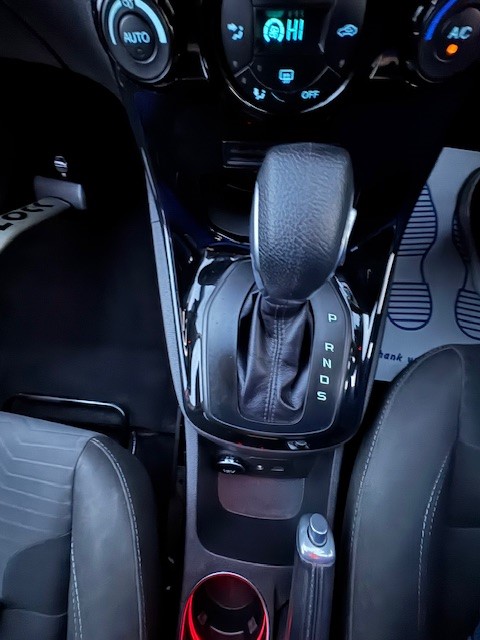 Used Ford Fiesta 2015 for sale - 77960135: Photo 17