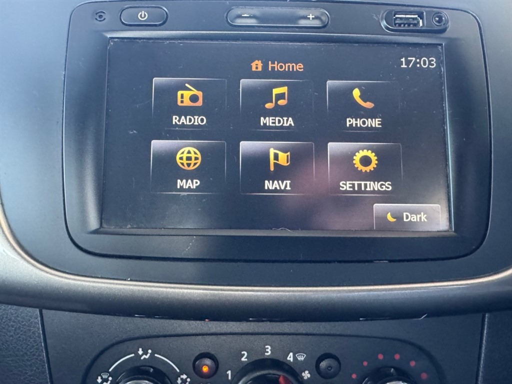 Used Dacia Sandero Stepway 2014 for sale - 77321474: Photo 13