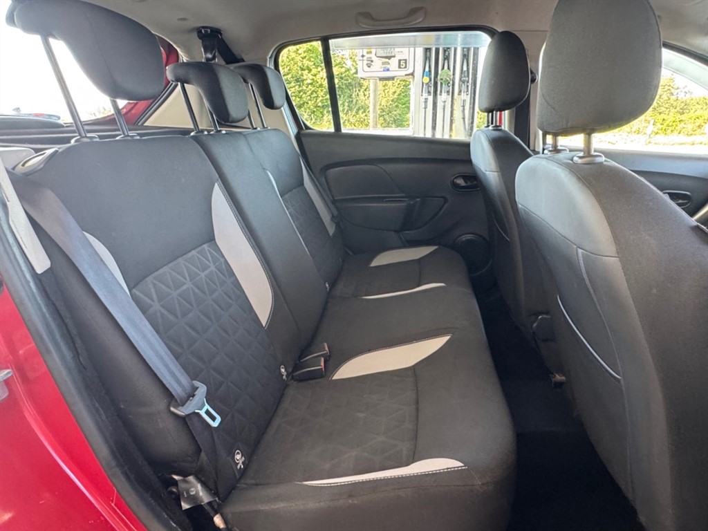 Used Dacia Sandero Stepway 2014 for sale - 77321474: Photo 15