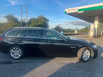 Used BMW 5 Series 2017 for sale - 79459898: Photo