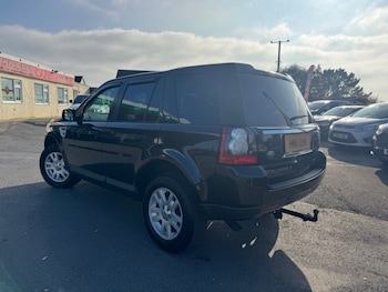 Used Land Rover Freelander 2011 for sale - 76260854: Photo 2