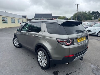 Used Land Rover Discovery Sport 2016 for sale - 78953878: Photo