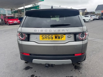 Used Land Rover Discovery Sport 2016 for sale - 78953878: Photo