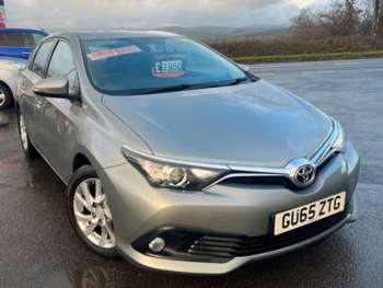 Approved Used Toyota Auris for Sale in UK