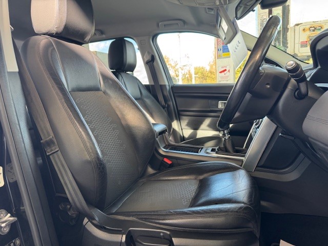 Used Land Rover Discovery Sport 2017 for sale - 76318790: Photo 16