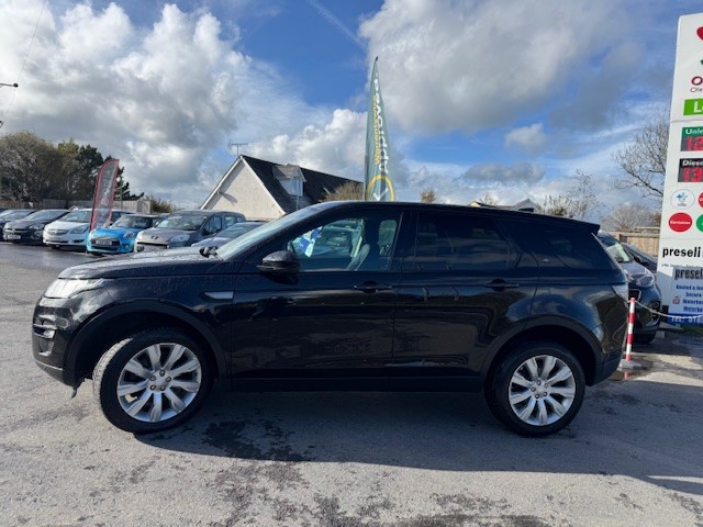 Used Land Rover Discovery Sport 2017 for sale - 76318790: Photo 4