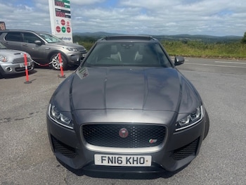 Used Jaguar XF 2016 for sale - 79095169: Photo