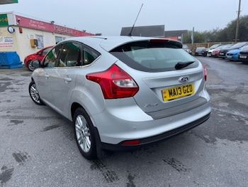 Used Ford Focus 2013 for sale - 76035924: Photo