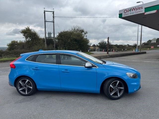 Used Volvo V40 2014 for sale - 76035911: Photo 14