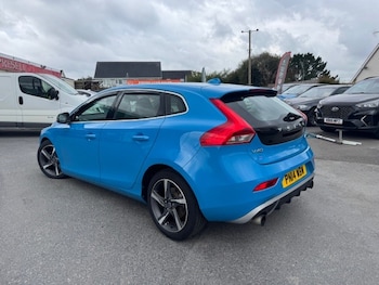 Used Volvo V40 2014 for sale - 76035911: Photo