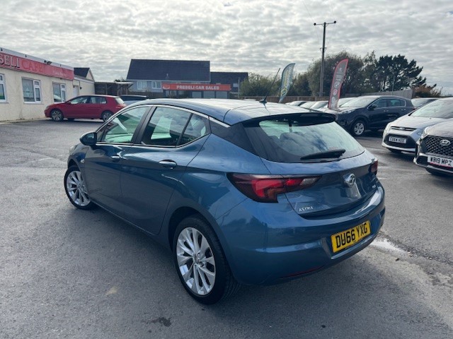 Used Vauxhall Astra 2016 for sale - 76297763: Photo 2