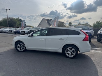 Used Volvo V60 2016 for sale - 78523860: Photo