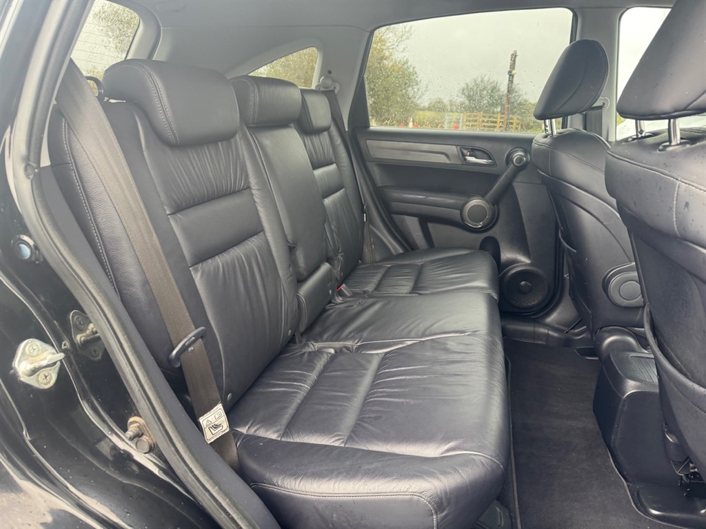 Used Honda CR-V 2010 for sale - 76373056: Photo 9
