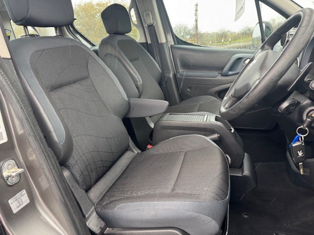 Used Peugeot Partner Tepee 2011 for sale - 76373060: Photo 7