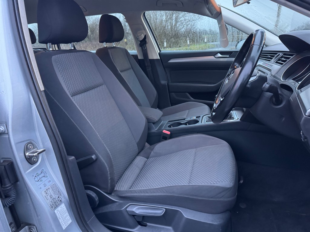 Used Volkswagen Passat 2015 for sale - 76825683: Photo 8