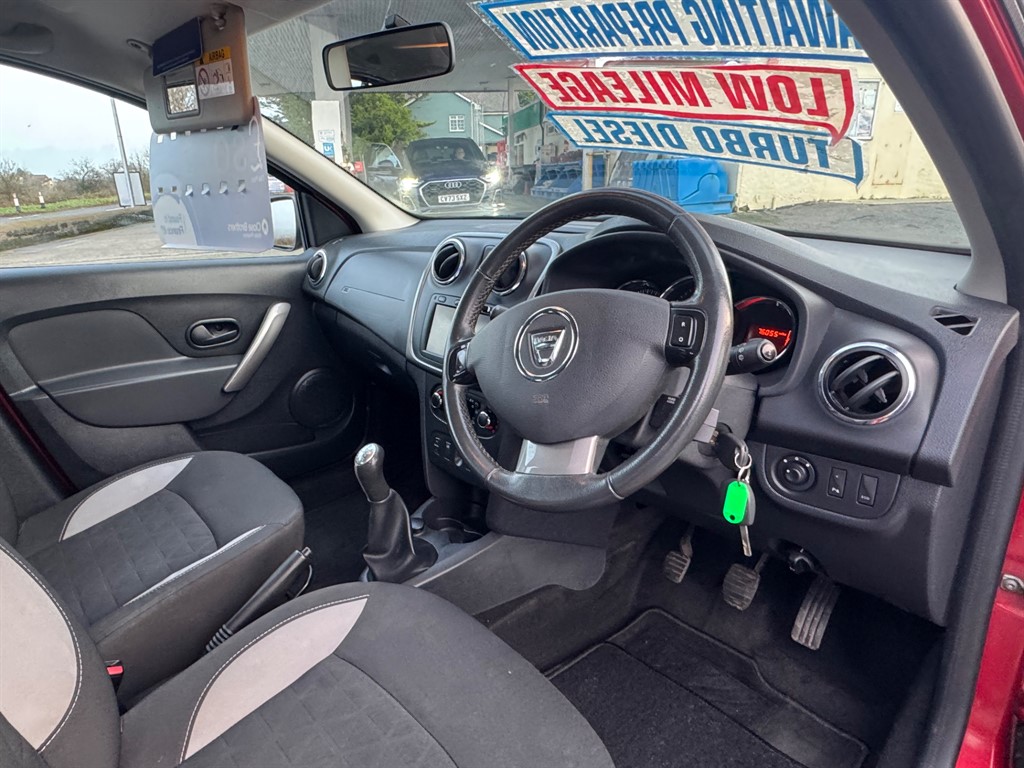 Used Dacia Sandero 2015 for sale - 76889056: Photo 11