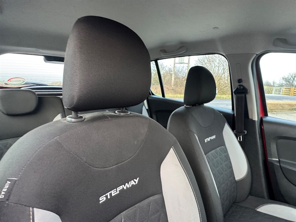 Used Dacia Sandero 2015 for sale - 76889056: Photo 13