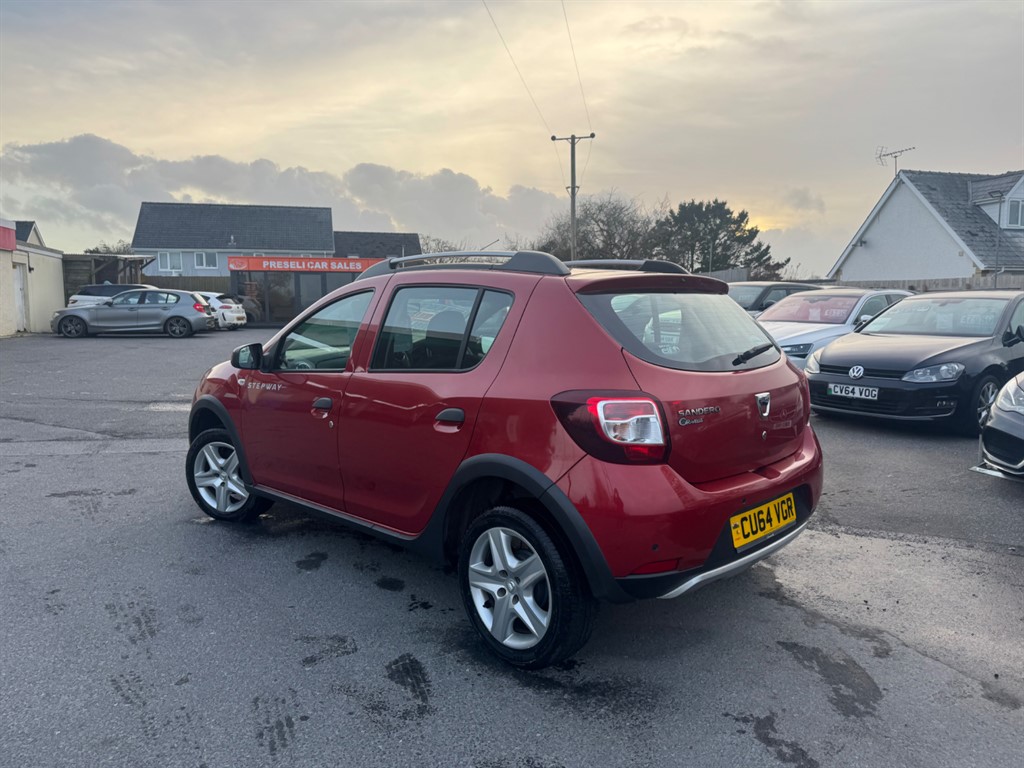 Used Dacia Sandero 2015 for sale - 76889056: Photo 2